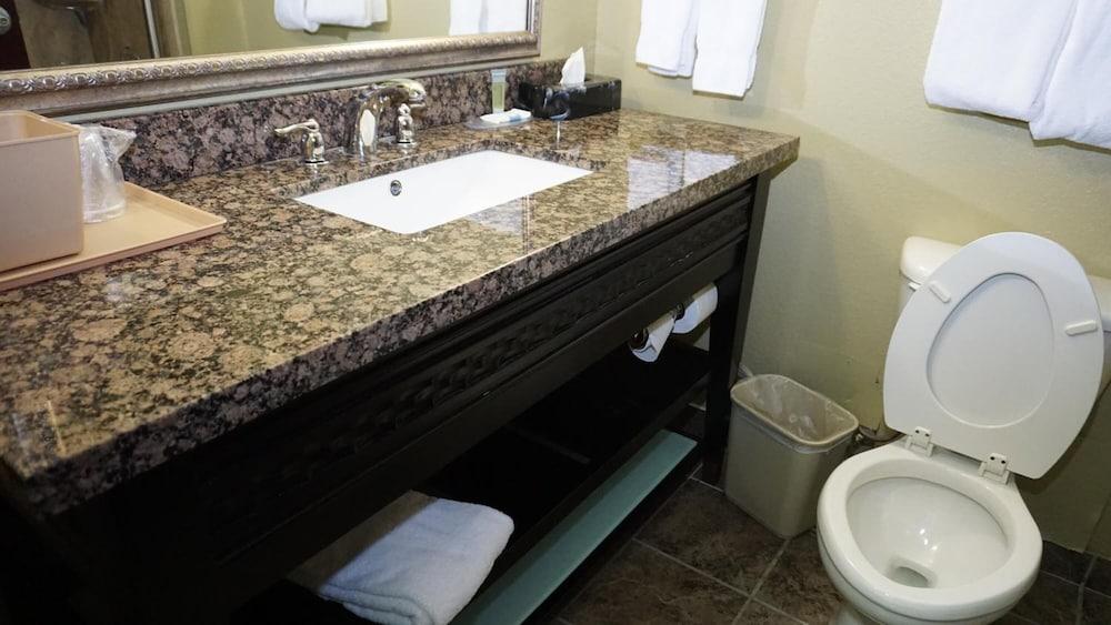 Best Western Cresson Inn Экстерьер фото